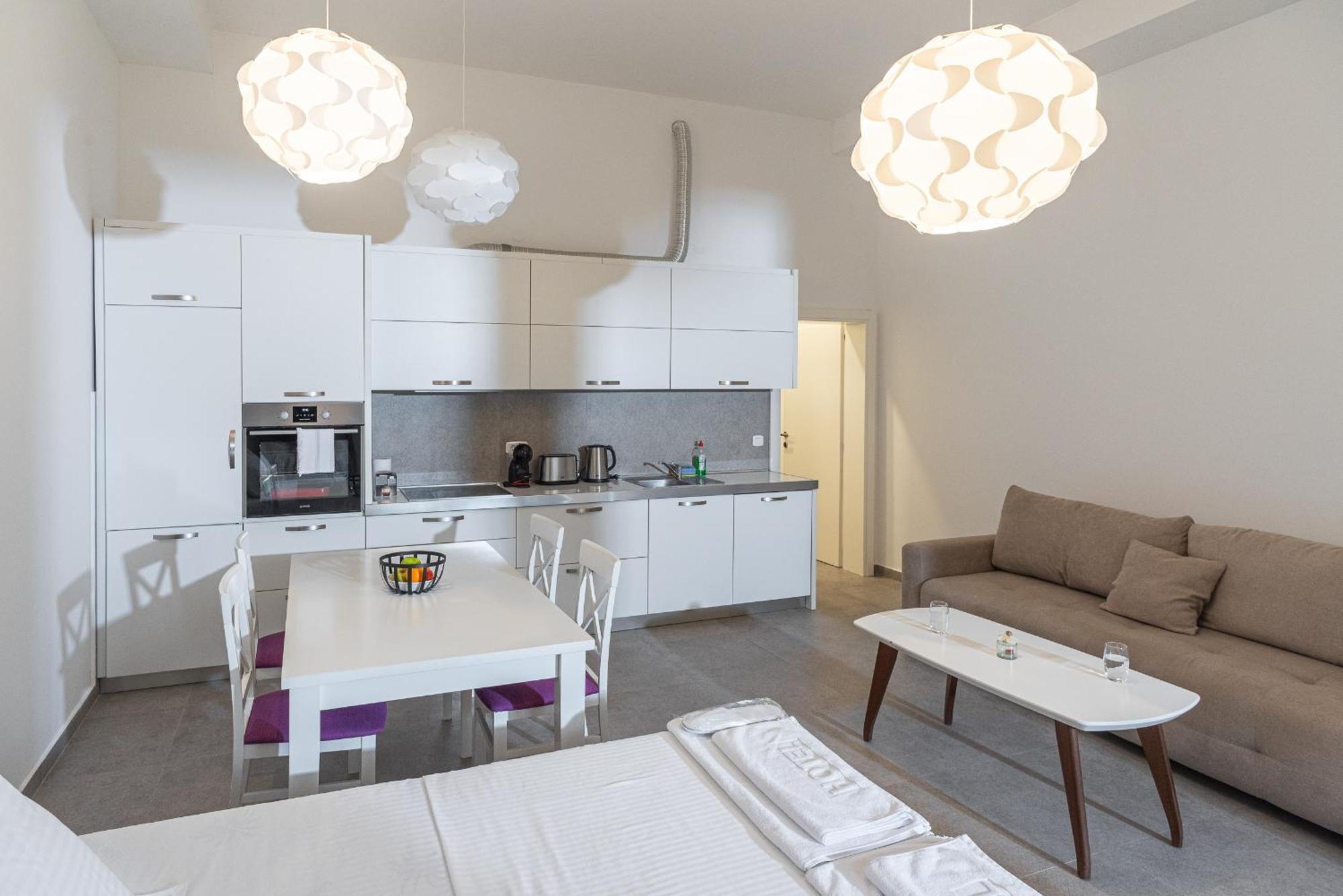 Vertmont Apartments Свети-Стефан Экстерьер фото