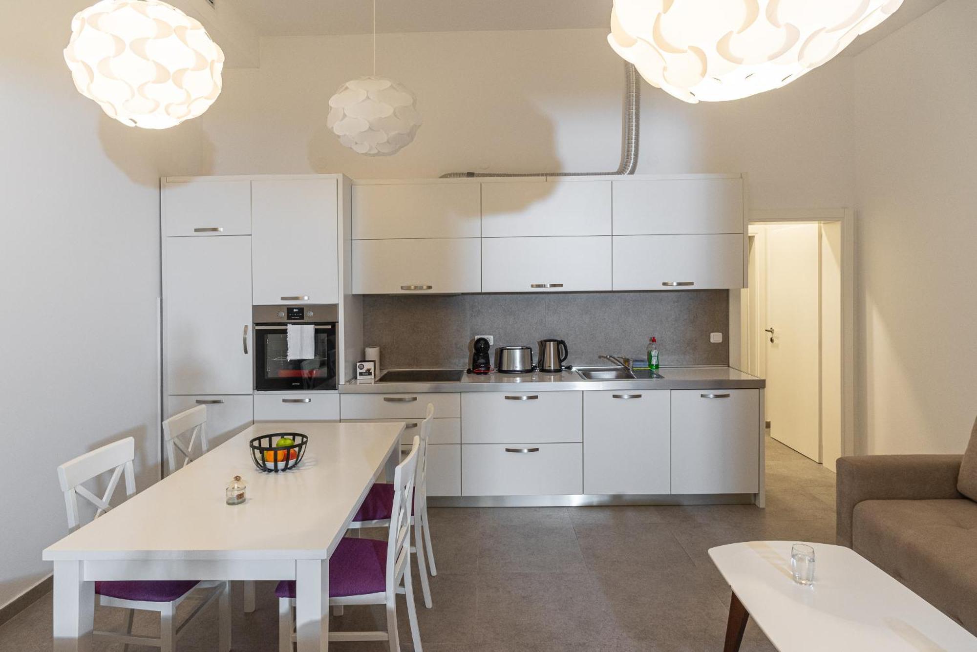Vertmont Apartments Свети-Стефан Экстерьер фото